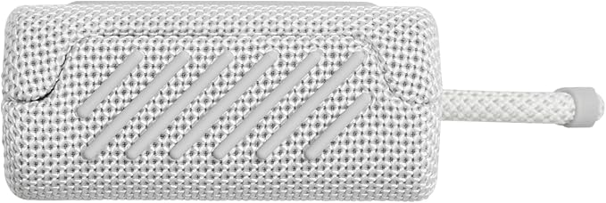 JBL Go 3 - Portable Mini Bluetooth Speaker, big audio and punchy bass, IP67 waterproof and dustproof, 5 hours of playtime, speaker for home, outdoor and travel (White)