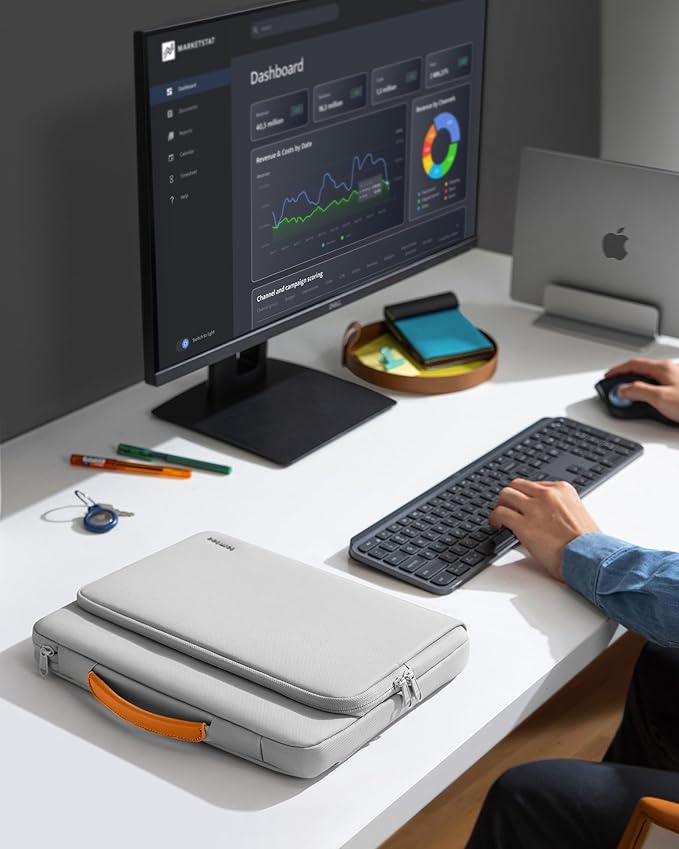 tomtoc 360 Protective Laptop Carrying Case for 2024 New 16-inch MacBook Pro M4/M3/M2/M1 Pro/Max 2024-2019, Water-Resistant Laptop Bag Sleeve with Accessory Pocket for The New Razer Blade 15