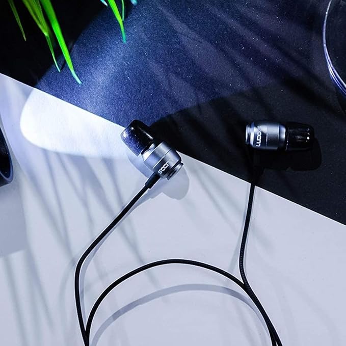 LUDOS Clamor USB C Headphones for iPhone 17 16 15 Pro Max Plus Air iPad Pro, 5 Years Warranty, USB-C Earbuds for Samsung Galaxy S24 S23 Ultra S22 S21 FE S20 A55 A54 A53, USB Type C Earphones - Grey