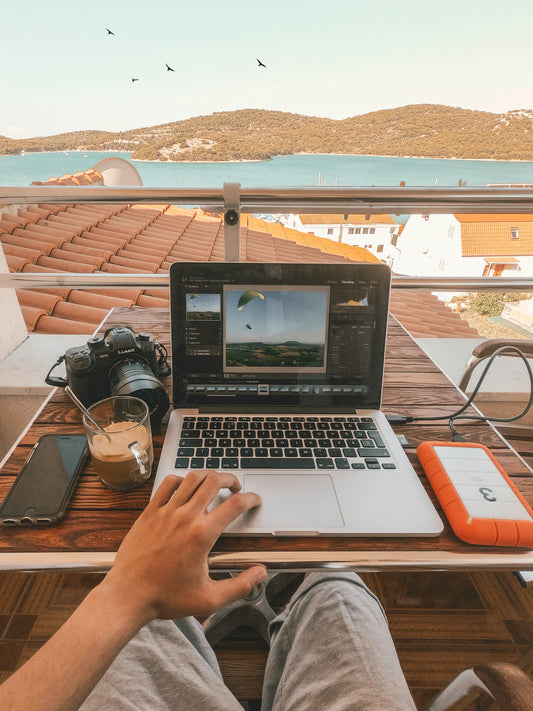 Building a Sustainable Digital Nomad Lifestyle: Balance, Productivity, and Well-Being