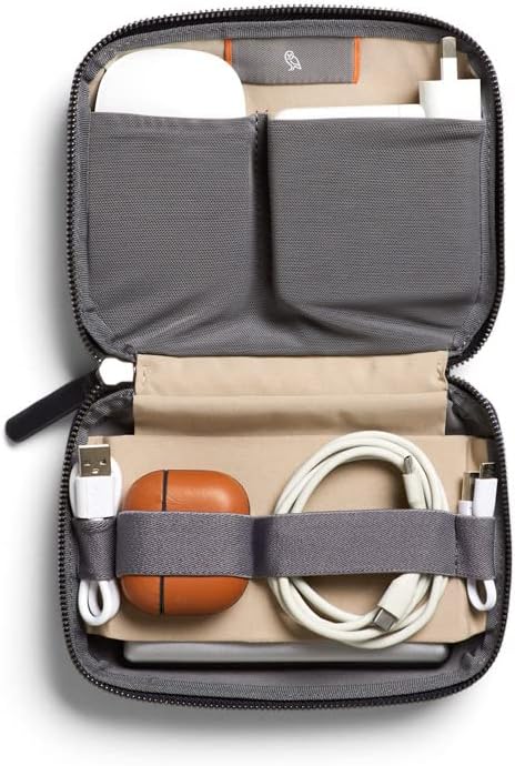 Bellroy Tech Kit Compact (charger, cables, mouse, powerbank, USB keys, dongles) - Navy