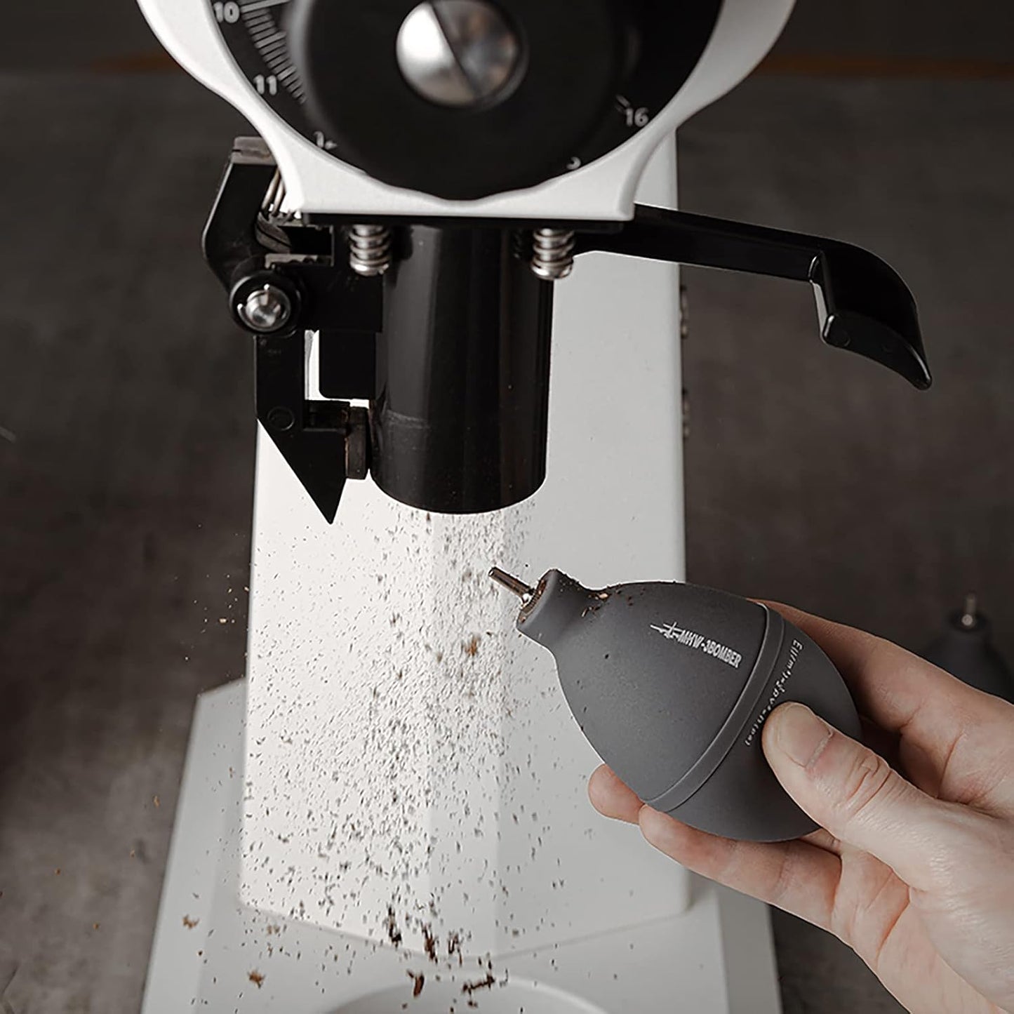 MHW-3BOMBER Air Blower Dust Blower Powder Air-Move Coffee Grinder, Camera, Keyboard, Watch Dust Cleaner Tool Coffee Cleaning Tool AB5820-OS
