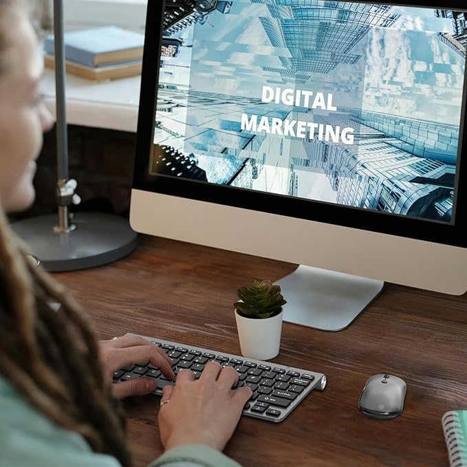 2.4G Wireless Keyboard and Mouse Compact Keyboard Mini Portable Silent Mouse, Suitable for Laptops Mac PC、 Travel Keyboard and Mouse