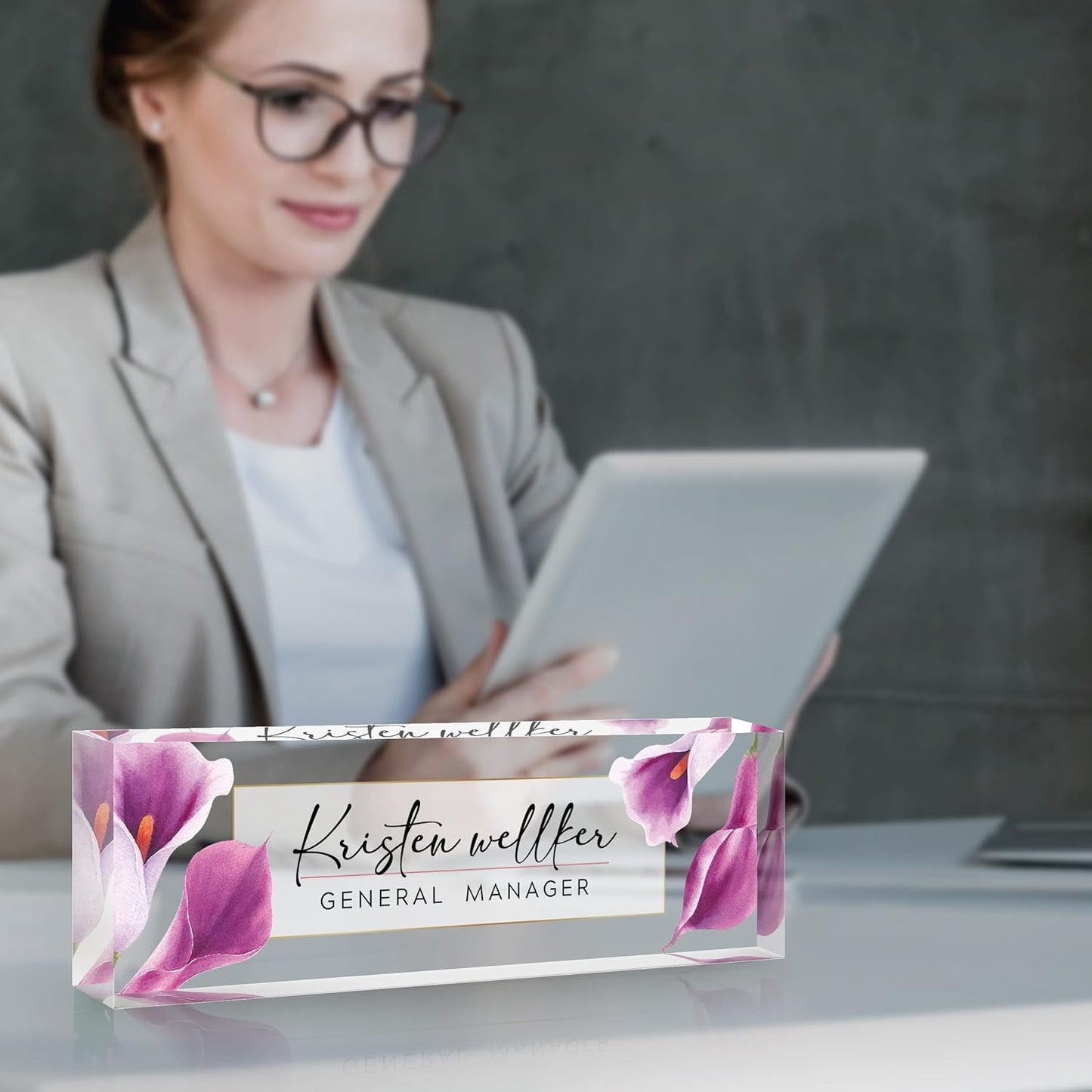 Desk Name Plate Personalized, Premium Purple Calla Lily Acrylic Desk Name Plate, Personalized Name Plate for Desk, Office Decor for Women or Men Coworkers, Boss, Employee, Teacher