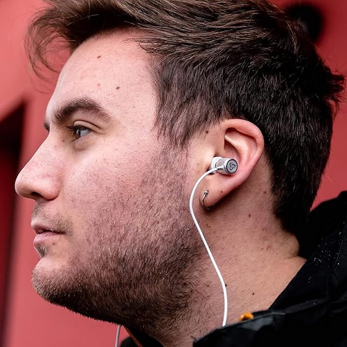 LUDOS Ultra USB C Headphones for iPhone 17 16 15 Pro Max Plus Air iPad Pro, 5 Years Warranty, Magnetic USB-C Earbuds for Samsung Galaxy S24 S23 Ultra S22 S21 FE S20 A55, USB Type C Earphones - White