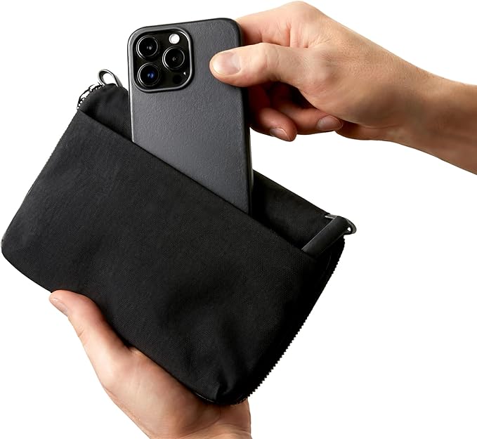 Bellroy Wonder Kit (tech and Travel Pouch with Internal Organization for Cables, Chargers, notebooks Medical Kits and More) - Raven