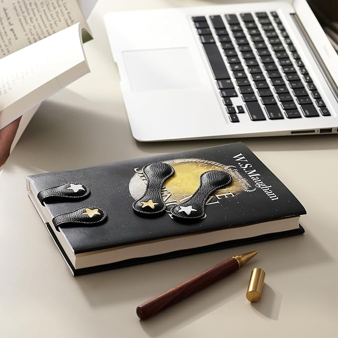 2Pcs Magnetic Leather Bookmarks with Gift Box, Magnetic Pen Holder Book Marks Clip Gift for Book Lover Readers Men Women Teachers Students, Star (Black+Black)