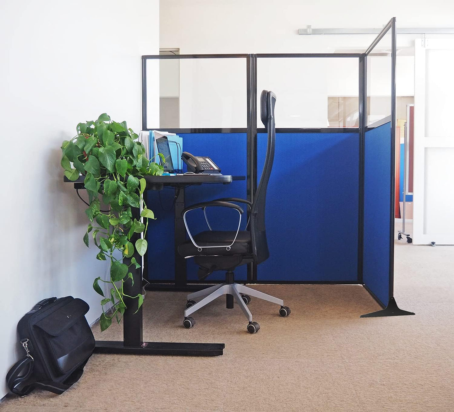 Versare Workstation Partition | Portable Wall Divider | Modern Office Cubicle | Free Standing Privacy Screen | Flexible Work Space | 33" x 70" Charcoal Gray Fabric Panels