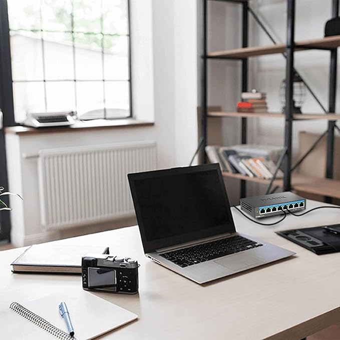 D-Link 8-Port 2.5GB Unmanaged Gaming Switch with 8 x 2.5G - Multi-Gig, Network, Fanless, Plug & Play (DMS-108),Black