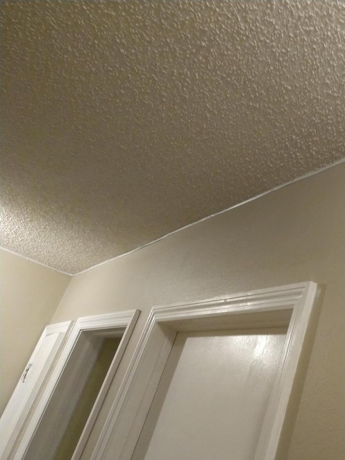 Jadaol Cable Clips 100Pcs 8mm Nail in Clips for Flat Ethernet Cables Wall Clips Cable Tacks Electrical Wire TV Cable Speaker Wire Coax Clips Cable Nails for Cords Cat5/Cat5e/Cat6/Cat7 RJ45 Cord Clips