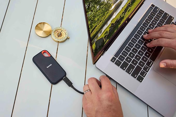 SanDisk 8TB Extreme Portable SSD - Up to 1050MB/s, USB-C, USB 3.2 Gen 2, IP65 Water and Dust Resistance, Updated Firmware - External Solid State Drive - SDSSDE61-8T00-G25