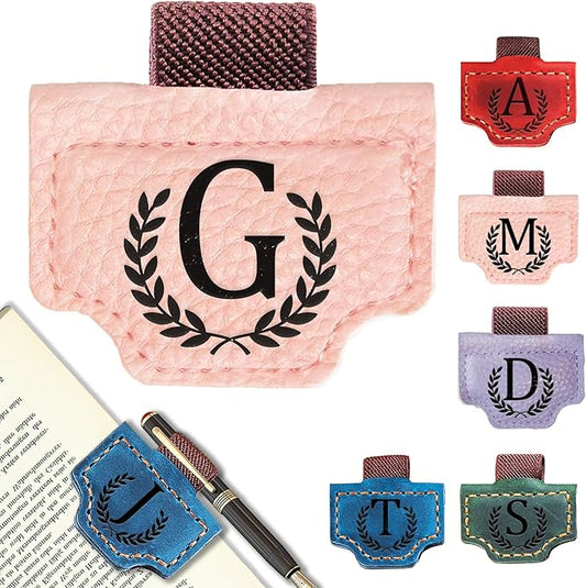 Personalized Bygone Mark Bookmark with Pen Holder, Leather Magnetic Bookmark 26 Letters Name Initial Bookmarks for Readers, Book Lover Gifts for Women Men Notebook Accessories (Pink, G)