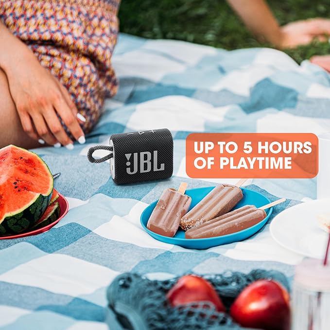 JBL Go 3 - Portable Mini Bluetooth Speaker, big audio and punchy bass, IP67 waterproof and dustproof, 5 hours of playtime, speaker for home, outdoor and travel (Red)