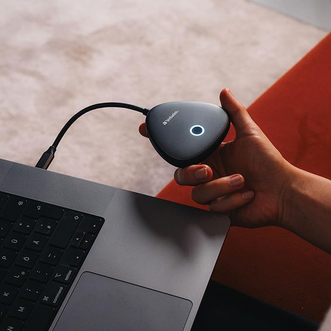 Verbatim Share My Screen Video Extender 4K USB-C Wireless HDMI Transmitter and Receiver Display Adapter with USB Hub and Card Reader