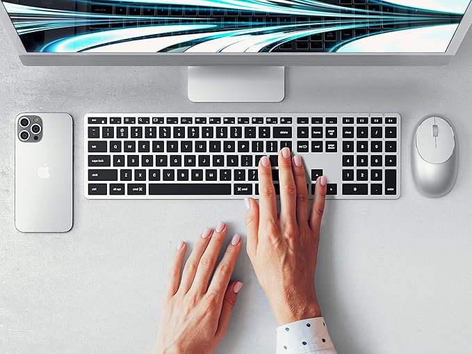 Satechi Slim X3 Bluetooth Backlit Keyboard for Mac, Illuminated Keys & Multi-Device Sync, for MacBook Air/Pro M4, iPad Air/Pro M4/M3, iPad mini, Mac mini, iMac - Silver