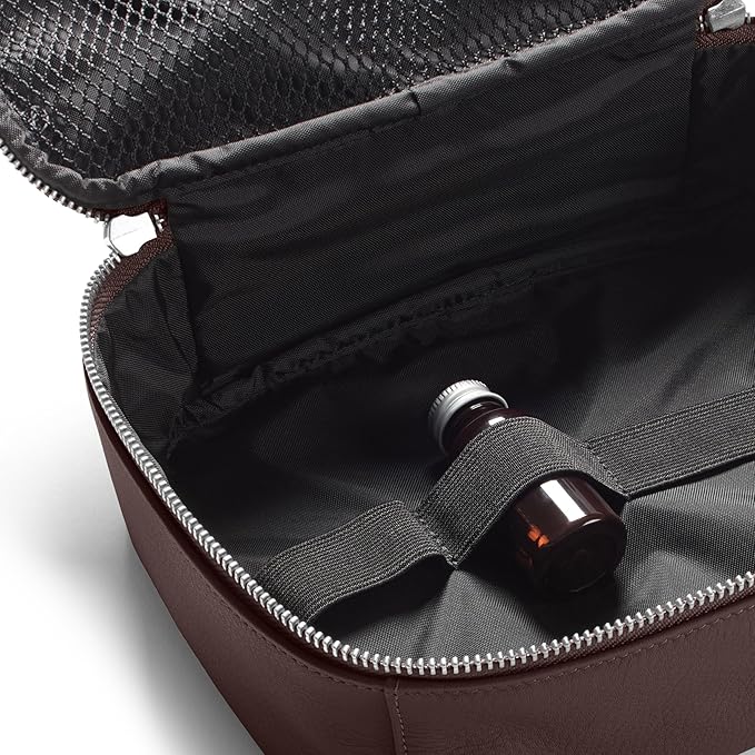 Leatherology Brown Large Travel Organizer - Zipped mesh storage pocket, elastic loops for organization, double metal zipper